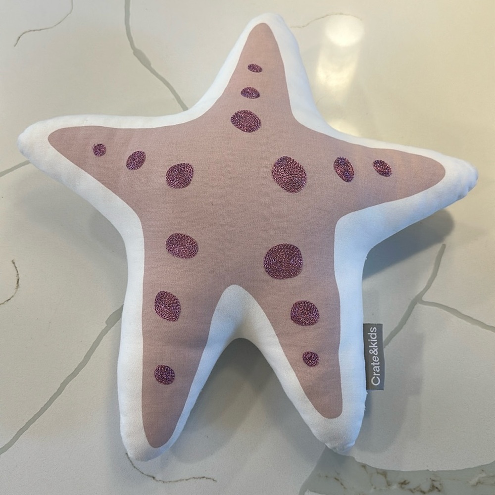 Crate & kids white purple starfish decor pillow 💜🤍